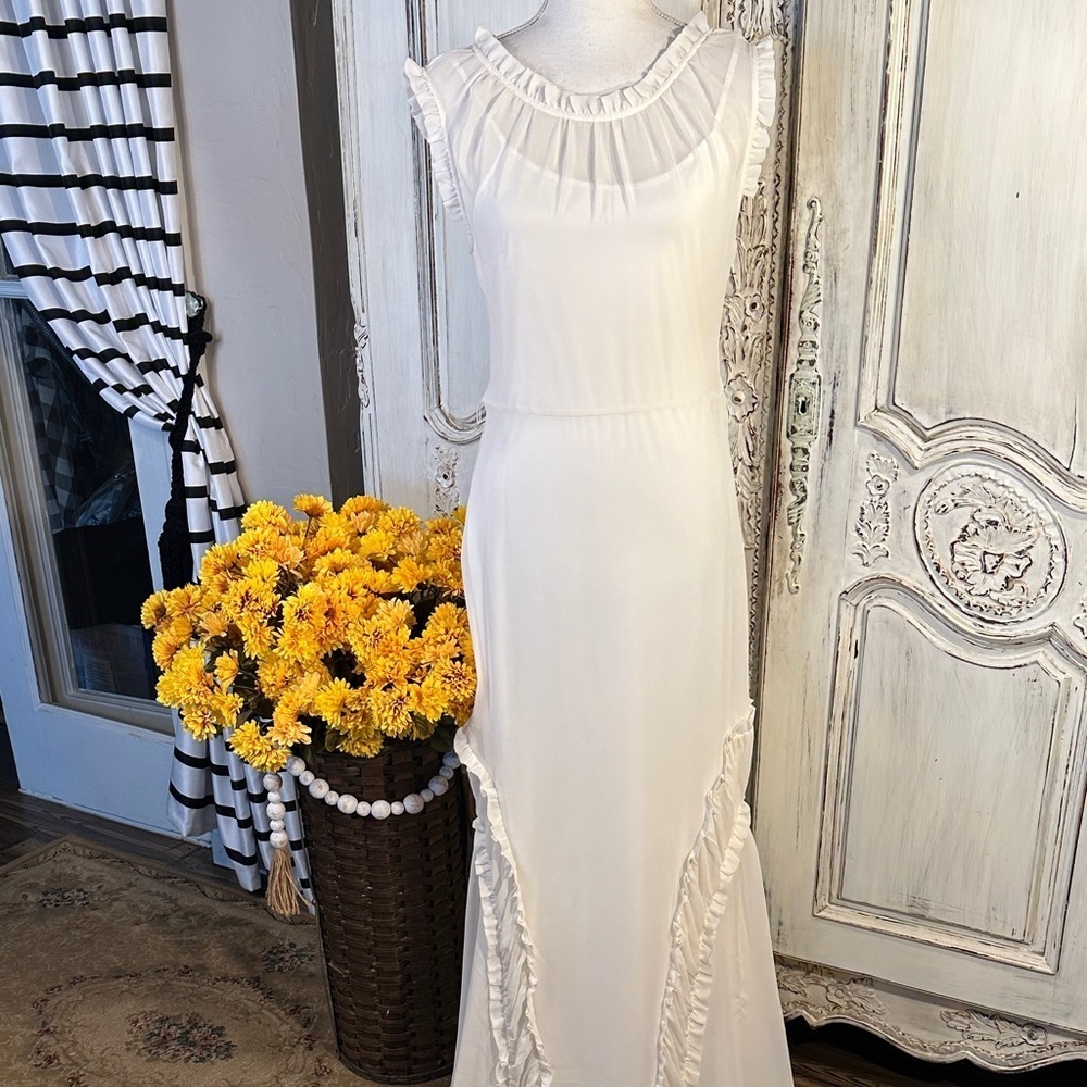 LC Lauren Conrad Unique Elegant White Sleeveless Maxi Dress